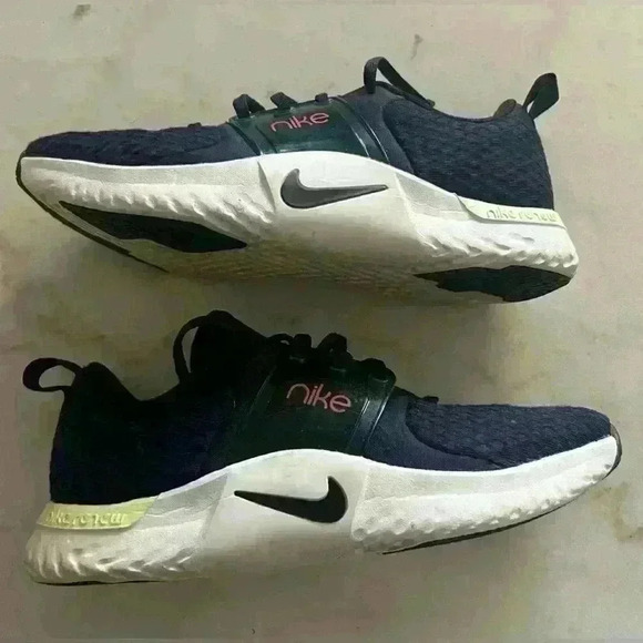 Nike Renew In-Season Tr 10 Womens Fitness Workout Athletic Shoes women’s size 8. - Picture 1 of 9